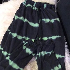 Black and green sweatpants tie-dye